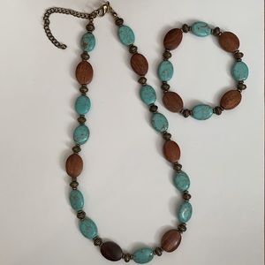 Set turquoise necklace and bracelet polished wood with tanned metals. 18.5in+3in
